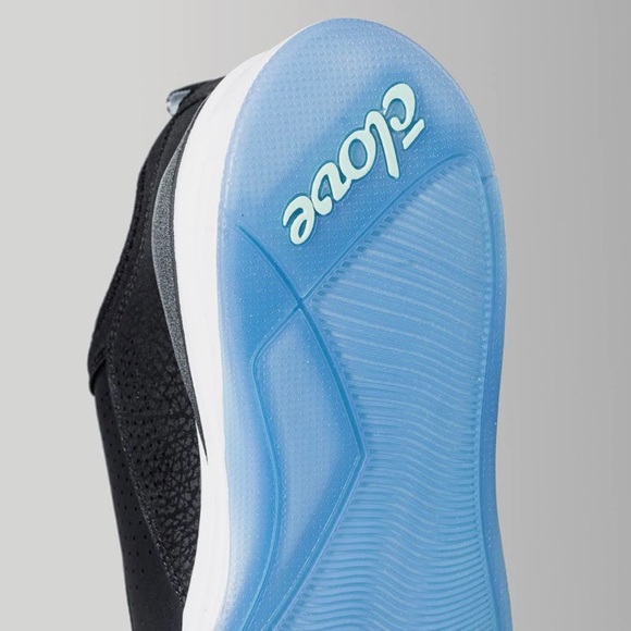 Clove Women’s Black Clove Classic Shoes - Picture 7 of 10